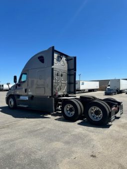 2016 Freightliner Cascadia full