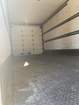 2017 Freightliner  26′ Refrigerated Bed full