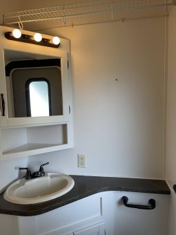 2011 Montana Mountaineer 38’ full