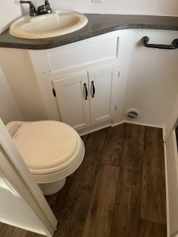 2011 Montana Mountaineer 38’ full