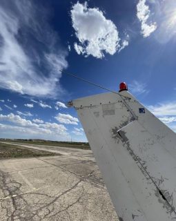 1976 Cessna C150M full