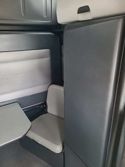 2019 Freightliner Cascadia 126 full