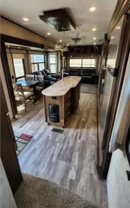 2018 PRIME TIME SANIBEL 3650 full