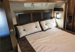 2018 PRIME TIME SANIBEL 3650 full