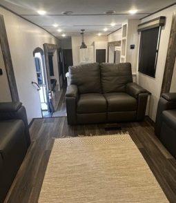2021 HEARTLAND BIGHORN TRAVELER 38FL full