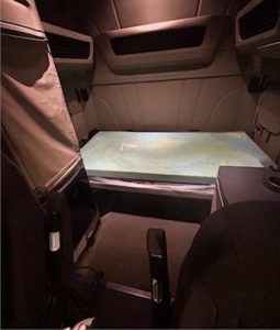 2019 Peterbilt 579 full