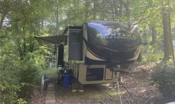 2017 KEYSTONE RV CO MONTANA HIGH COUNTRY 375FL full