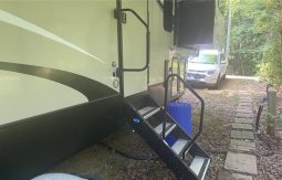 2017 KEYSTONE RV CO MONTANA HIGH COUNTRY 375FL full