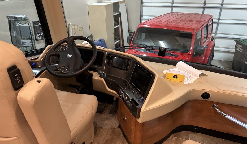 2021 Tiffin Phaeton IH full