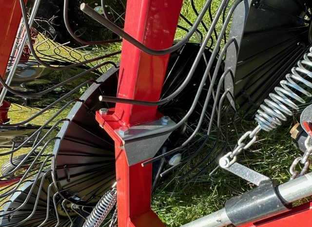Model 5114 H@S High Capacity Rake & Model 2000 Great Plains Drill full