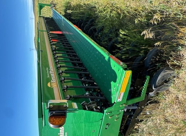 Model 5114 H@S High Capacity Rake & Model 2000 Great Plains Drill full