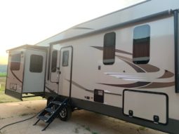 2019 FOREST RIVER FLAGSTAFF SUPER LITE 529MBS full