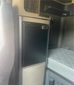 2018 FREIGHTLINER CASCADIA 125 full