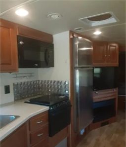 2017 WINNEBAGO VISTA LX 35F full
