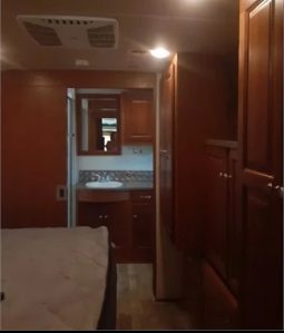 2017 WINNEBAGO VISTA LX 35F full