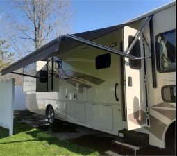 2017 WINNEBAGO VISTA LX 35F full