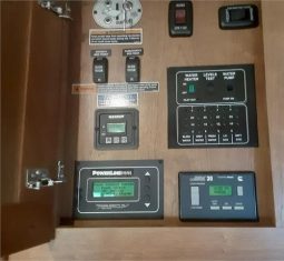 2017 WINNEBAGO VISTA LX 35F full