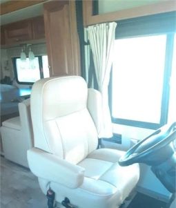 2017 WINNEBAGO VISTA LX 35F full