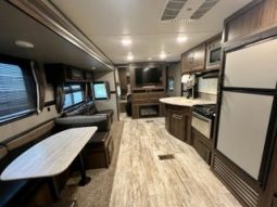 2018 CROSSROADS ZINGER 328SB full