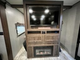 2018 CROSSROADS ZINGER 328SB full