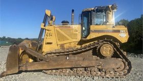 2006 CATERPILLAR D8T