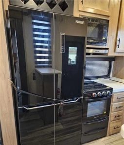 2023 FOREST RIVER CHEROKEE TIMBERWOLF 39SR full