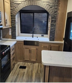 2023 FOREST RIVER CHEROKEE TIMBERWOLF 39SR full