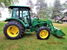 2009 John Deere 5085M W 553 Loader full