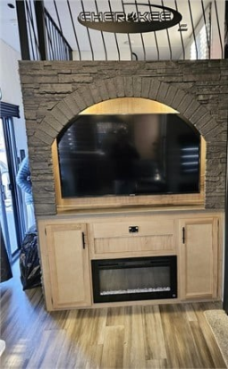 2023 FOREST RIVER CHEROKEE TIMBERWOLF 39SR full