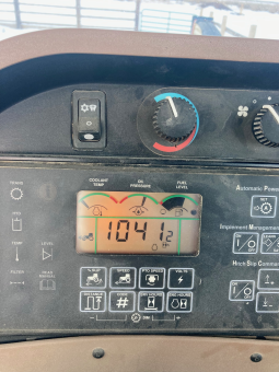 2005 John Deere 8220 full