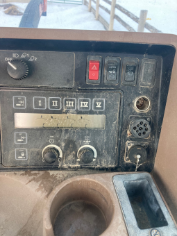 2005 John Deere 8220 full