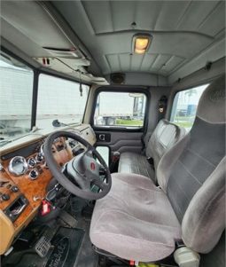 2009 Peterbilt 335 full