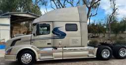 2011 VOLVO VNL64T730 full