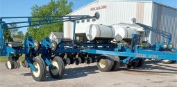 2004 KINZE 3700 full