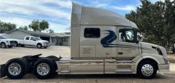 2011 VOLVO VNL64T730 full