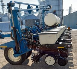 2004 KINZE 3700 full