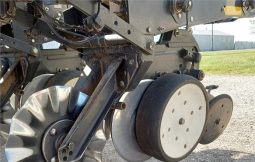 2004 KINZE 3700 full