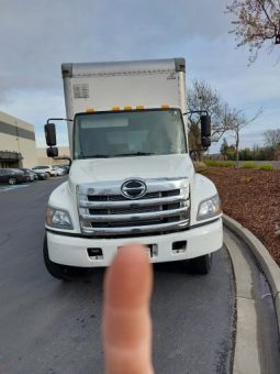 2017 Hino Box Truck full