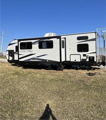2022 FOREST RIVER CHEROKEE ALPHA WOLF 26DBH-L