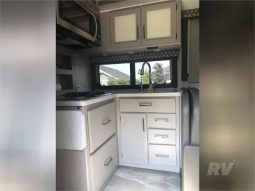 2022 THOR MOTOR COACH QUANTUM KW29 full