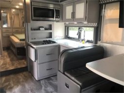 2022 THOR MOTOR COACH QUANTUM KW29 full