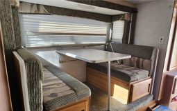 2004 LANCE 1121 full