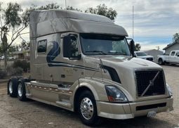 2011 VOLVO VNL64T730 full