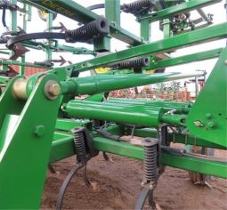 2011 JOHN DEERE 2210 full