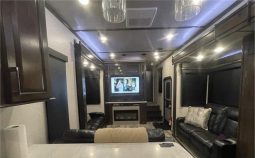 2020 DUTCHMEN VOLTAGE 4195 full