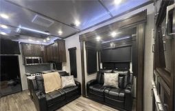 2020 DUTCHMEN VOLTAGE 4195 full