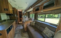 2018 COACHMEN LEPRECHAUN 319MB full