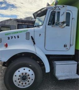 2002 PETERBILT 330 full