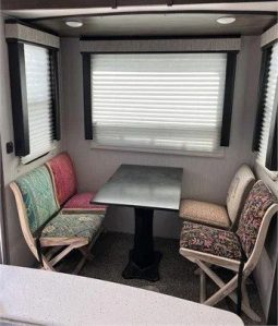 2020 HEARTLAND MILESTONE 379FLML full