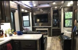 2020 DUTCHMEN VOLTAGE 4195 full